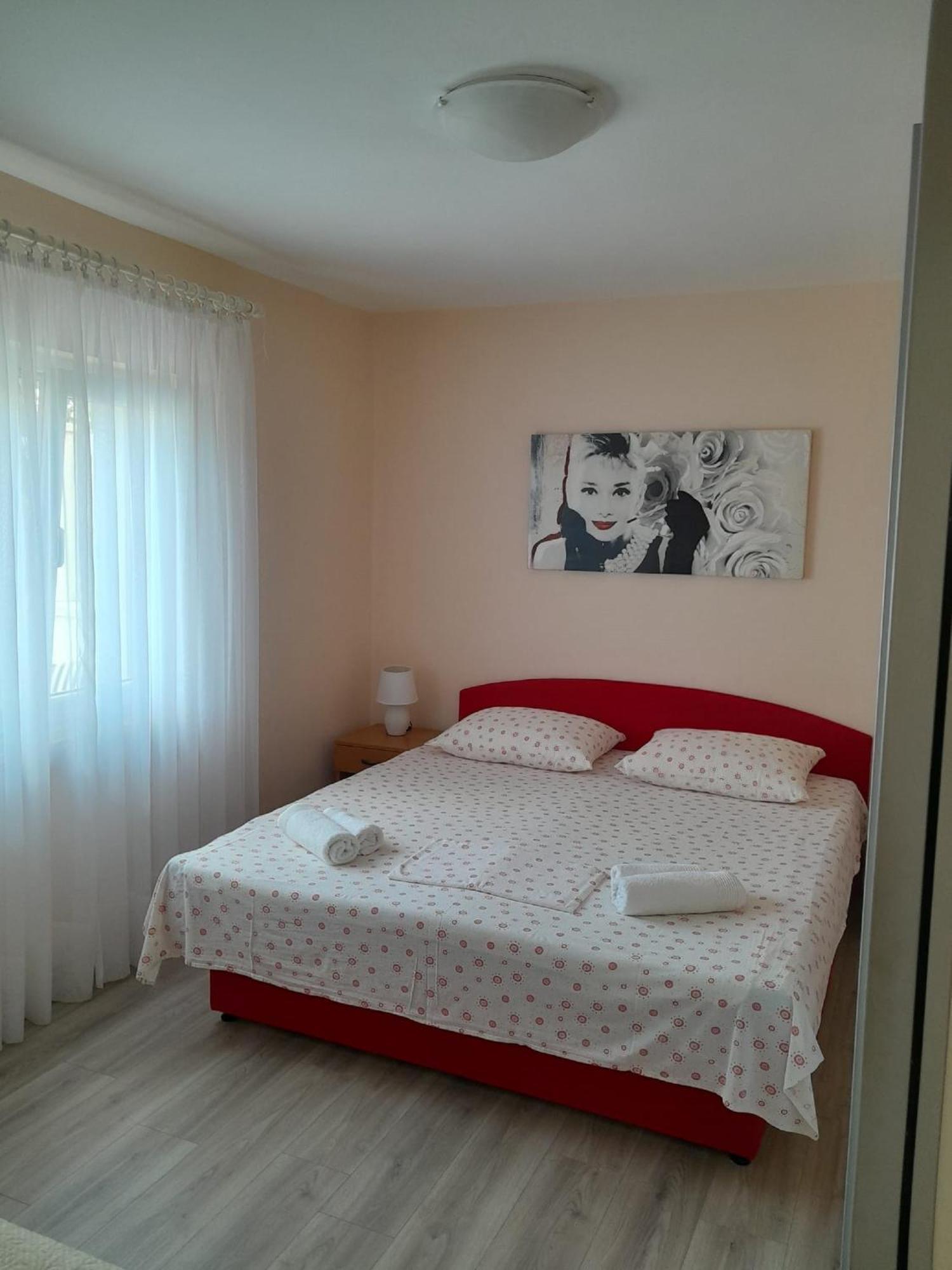 Apartments Ivo ポスティレ エクステリア 写真