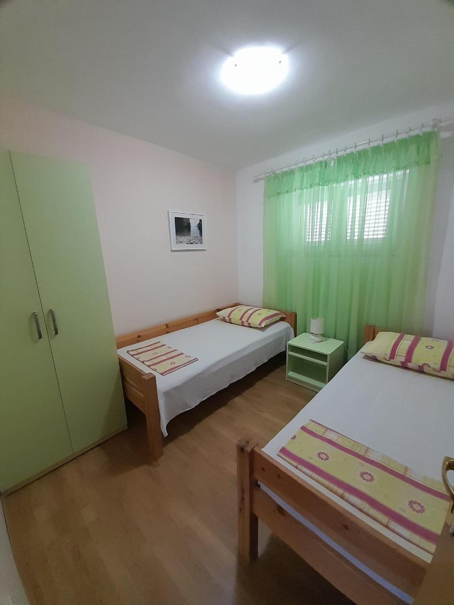 Apartments Ivo ポスティレ エクステリア 写真
